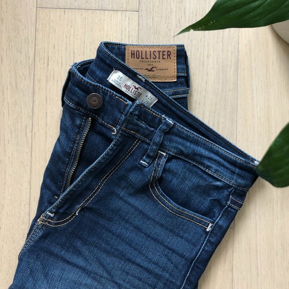 Hollister High-Rise Denim Blue Skinny Jeans - Picture 5 of 8